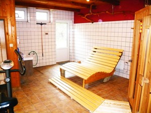 Entspannung auf der Saunaliege